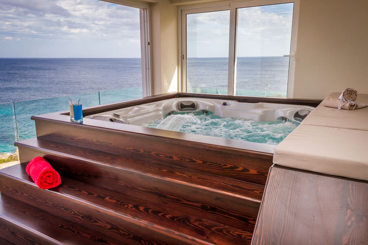 Seaside Serenity Corner — sea views